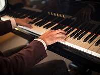 Piano Bar