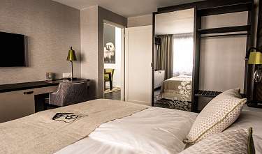 13.10 Penthouse Deluxe Suite