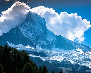 Tradition Julen Hotels Zermatt cr Leander Wenger