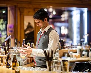 Hotel Alpenhof Piano Bar AB9 1814