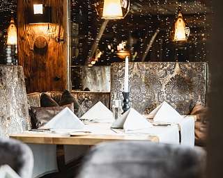 alpenhof Restaurant Booth