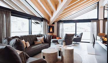 Gemütliches Sofa mit viel Platz